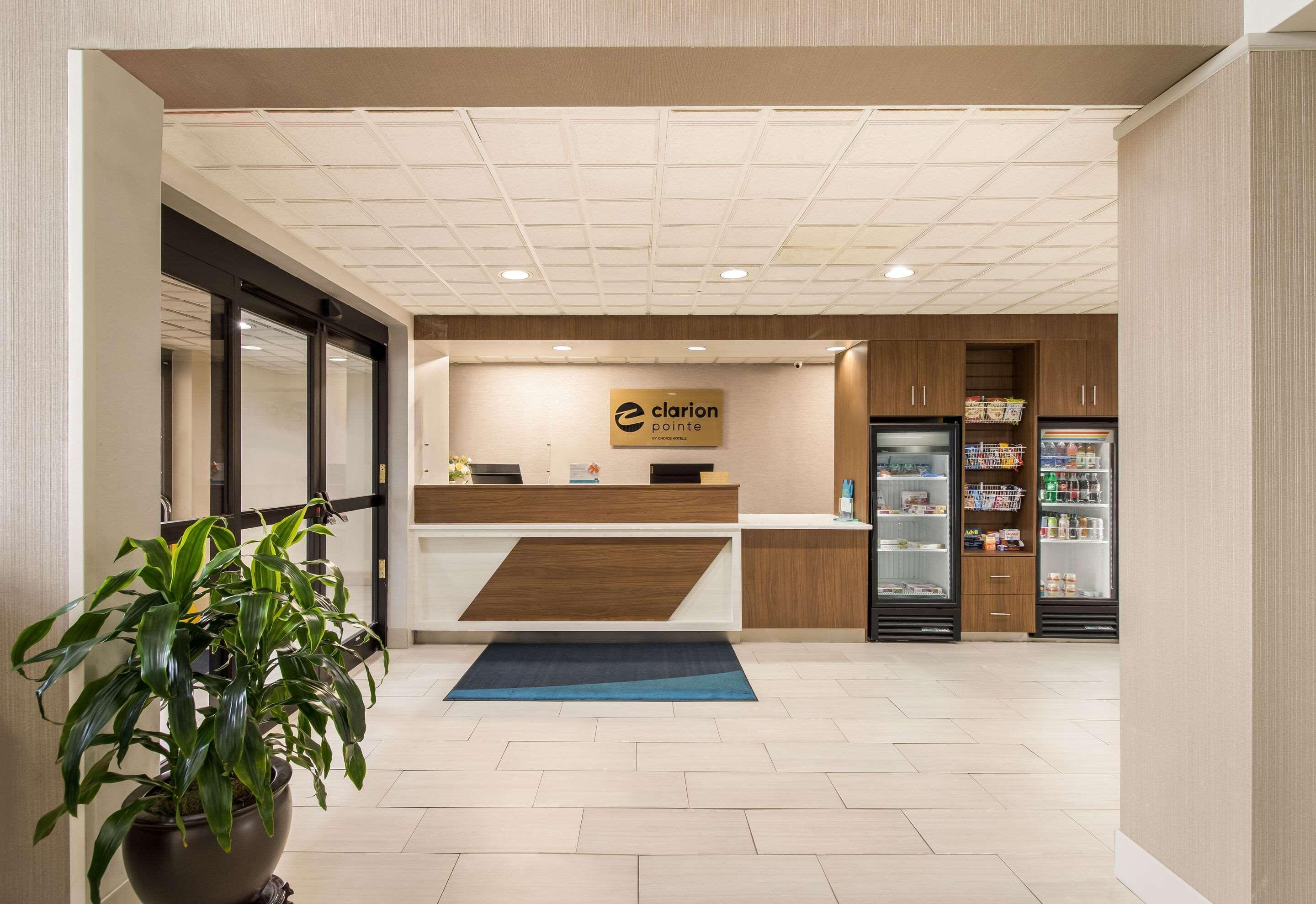 Clarion Pointe New Bern Hotel Екстериор снимка