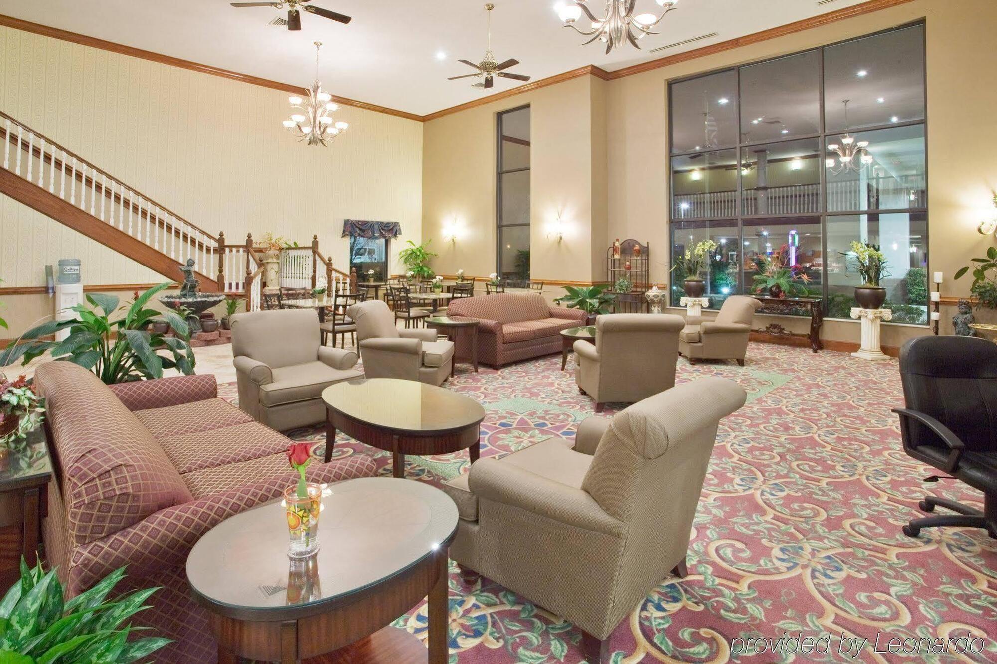 Clarion Pointe New Bern Hotel Екстериор снимка